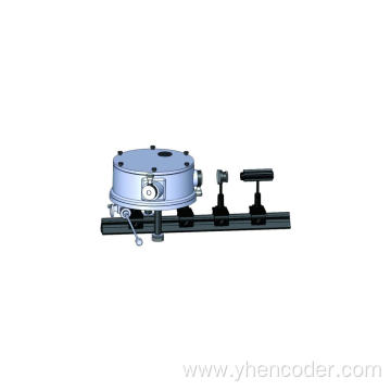 Reflective prisms monochromator encoder